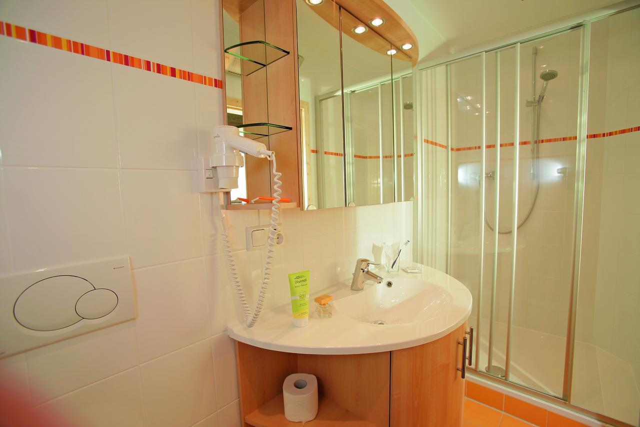 Postgasthof, Hotel Rote-Wand 贝里斯泽尔 外观 照片